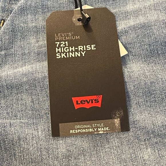 NWT Levis 21 High Rise Skinny Women's Jeans in Soho Way - Light Wash new - Picture 7 of 16